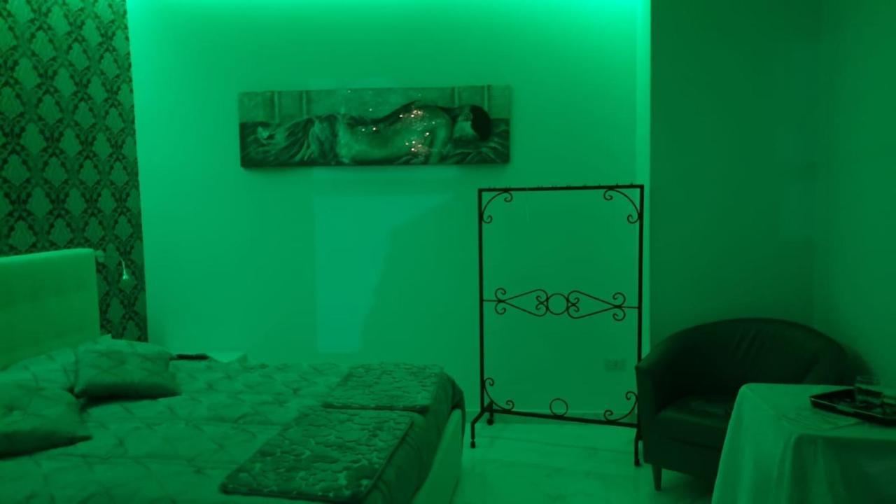 Luxury Room Al Cristo Velato Napoli Exterior foto