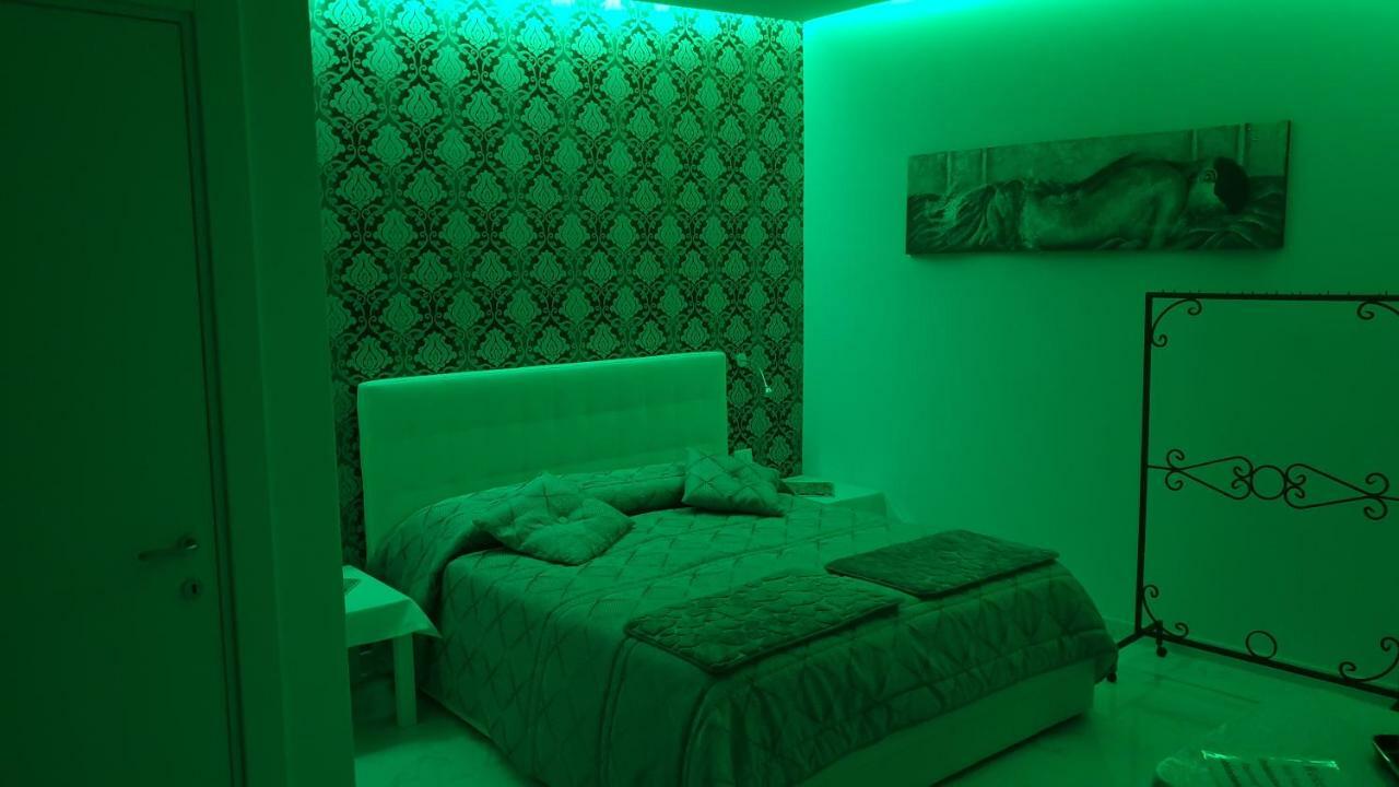 Luxury Room Al Cristo Velato Napoli Exterior foto